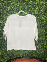 Load image into Gallery viewer, White fringe blouse
